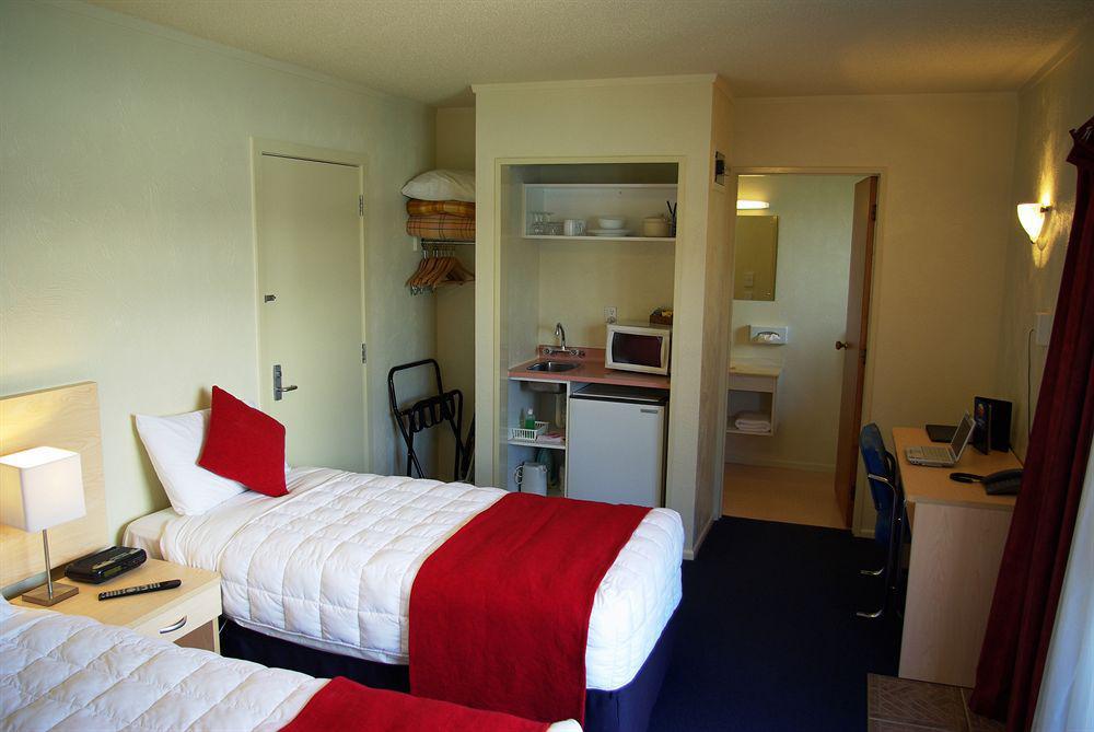 Abbots Hamilton - Hotel And Conference Centre Екстериор снимка